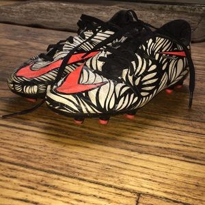 Nike Soccer Cleats Youth 4.5